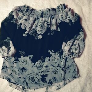 White House Black Market Women's Floral Off Shoulder Blouse Size S Feminine
